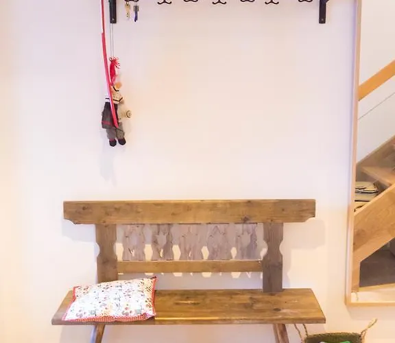 Modernes Mit Terrasse Und Parkplatz In Den Alpen 度假居